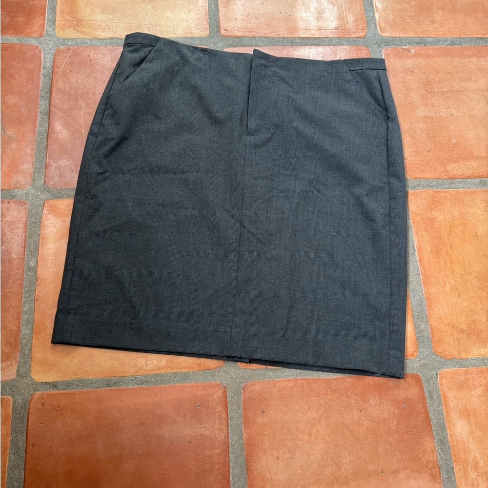 GAP Charcoal Pencil Skirt